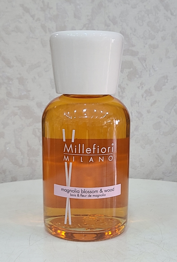 Magnolia Blossom & Wood Diffuser - Image 3