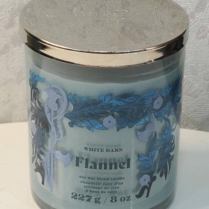 White Barn Flannel Candle
