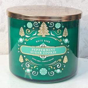 White Barn Peppermint Sugar Cookie Candle