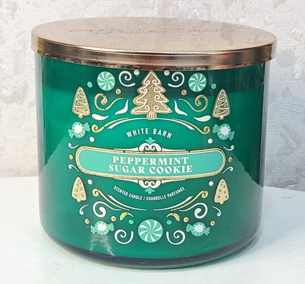 White Barn Peppermint Sugar Cookie Candle