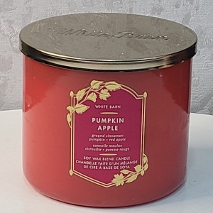 White Barn Pumpkin Apple Candle