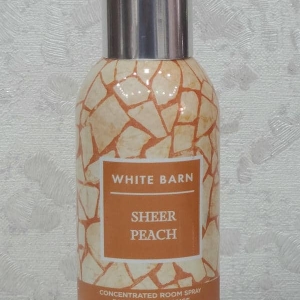 White Barn Sheer Peach Spray