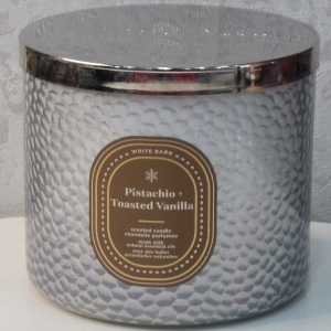 White Barn Pistachio Toasted Vanilla Candle