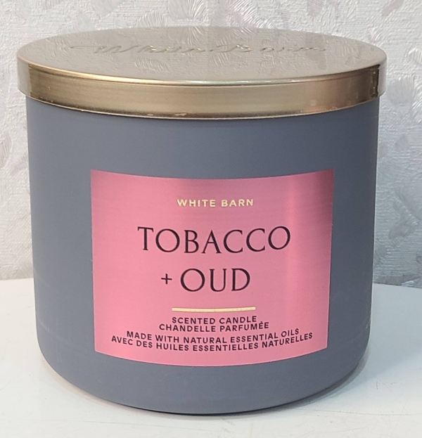 White Barn Tobacco Oud Candle