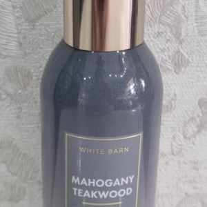 Bath & Body Mahogany Teakwood Spray